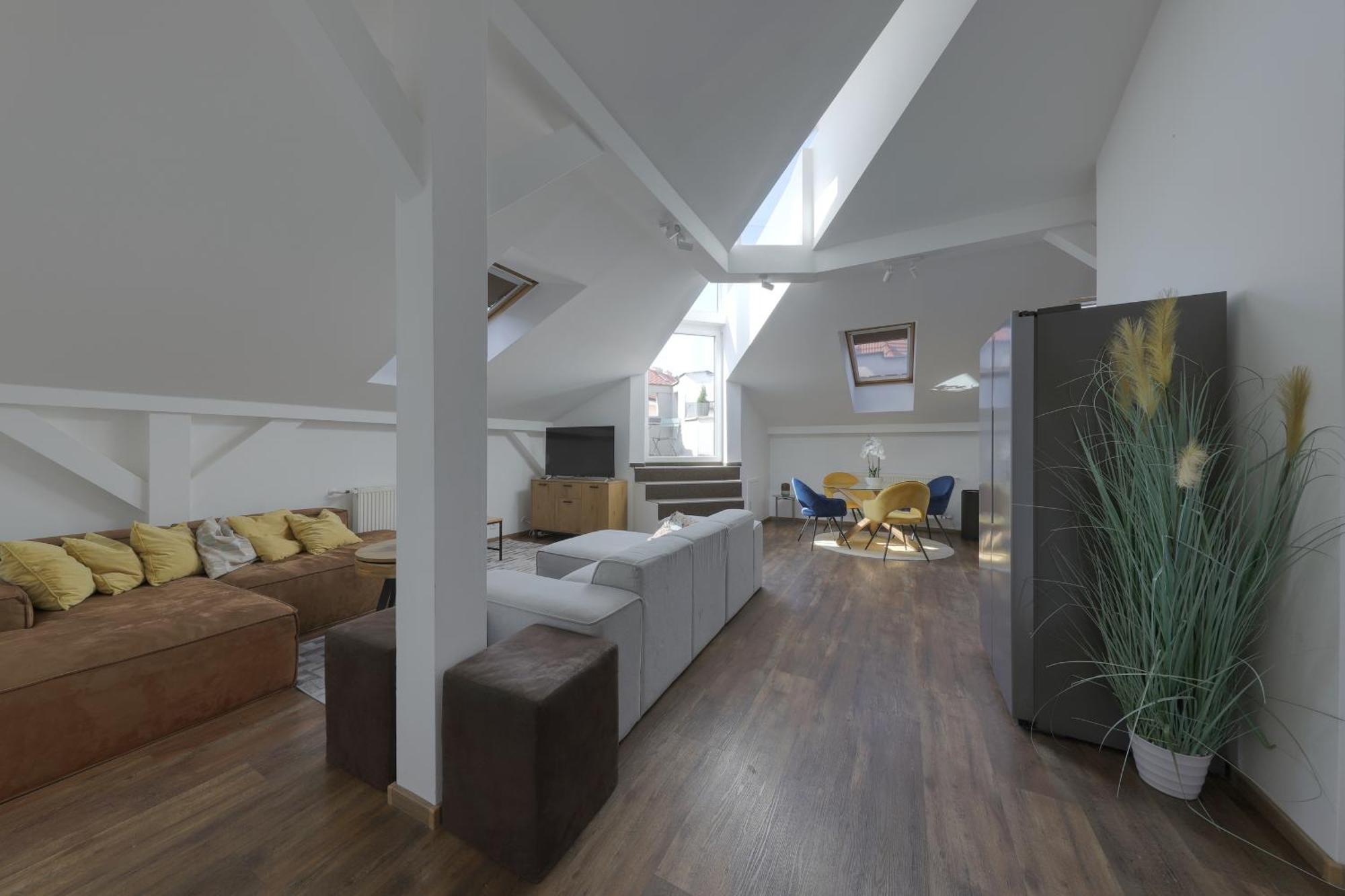 Apartment Aneri Old Town